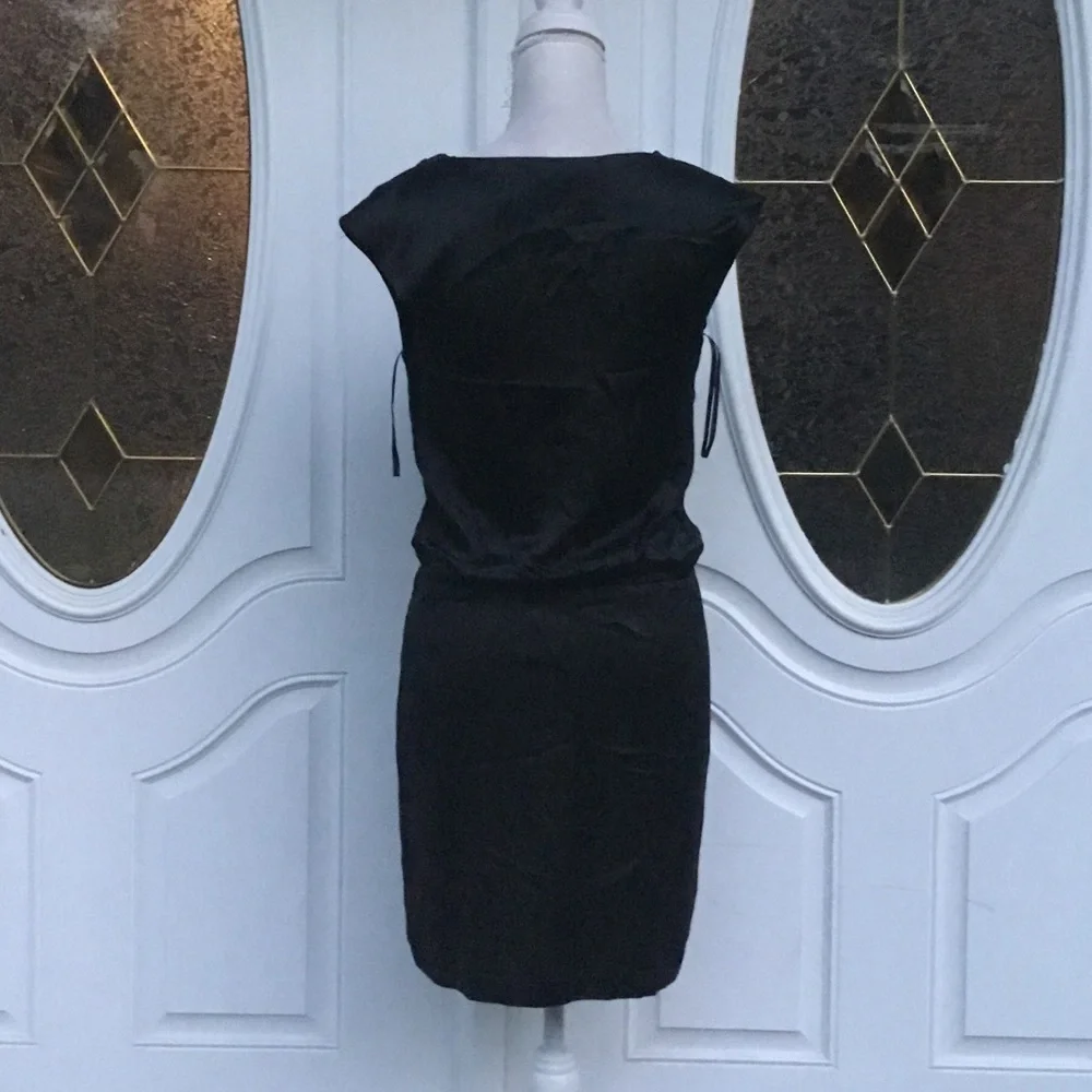 GA8) women’s brand new short black dress
